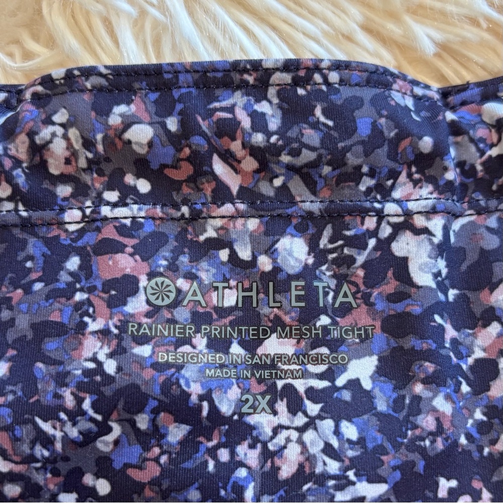 Athleta Rainier Printed Mesh Tight Athletic Leggings size 2X - Picture 7 of 10